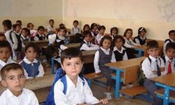 التربية تفرض استقطاعات مالية على كوادرها التدريسية